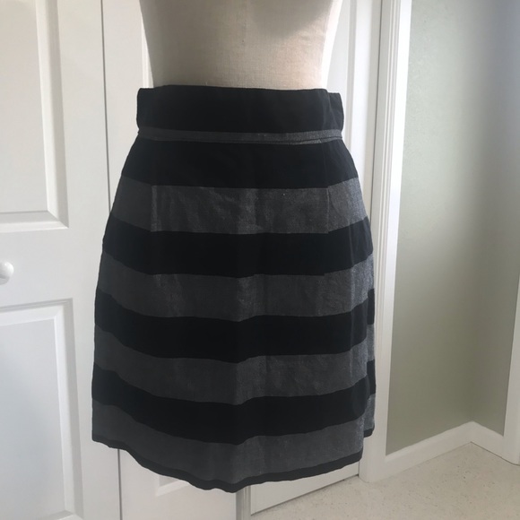 ❤️ FRENCH CONNECTION SKIRT Black & Gray Size 6 ❤️ - Picture 2 of 6